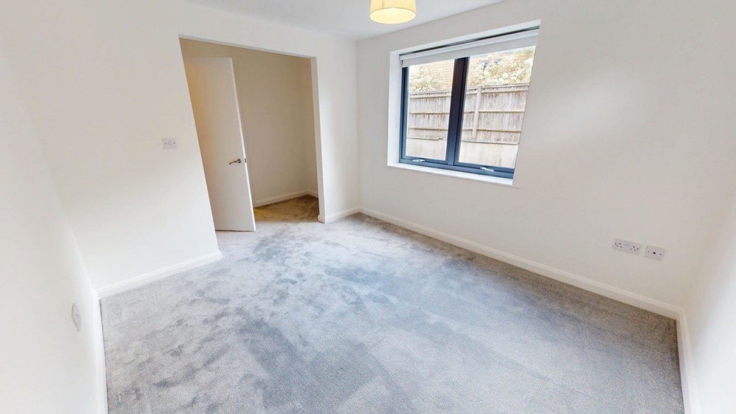 2 bedroom Flat for Letting Flat 3, The Firs
