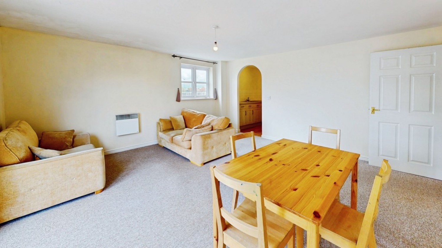 2 bedroom Flat for Sale Persimmon Gardens, Cheltenham, Gloucestershire