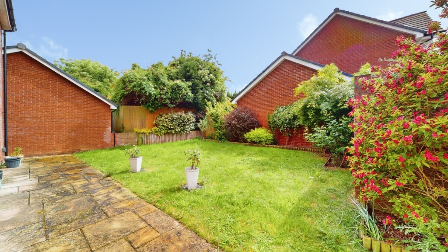 4 bedroom House for Sale The Gables, Cheltenham, Glos