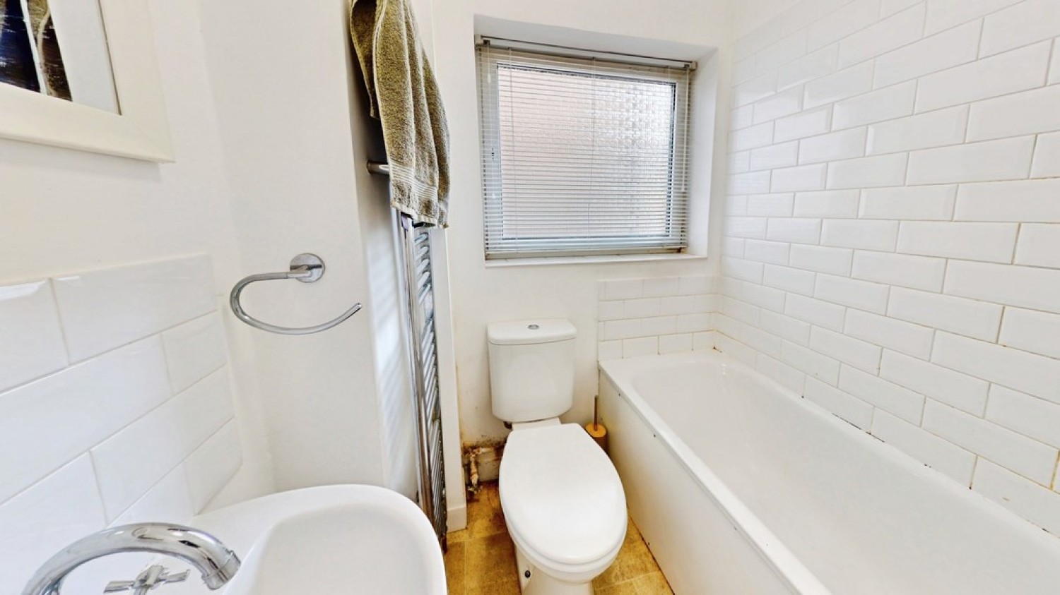 2 bedroom Flat for Sale St Georges Drive, Cheltenham, Gloucestershire