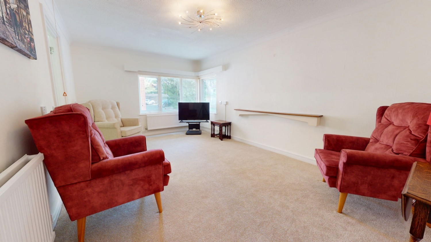 2 bedroom Flat for Sale Moorend Road, Charlton Kings, Cheltenham