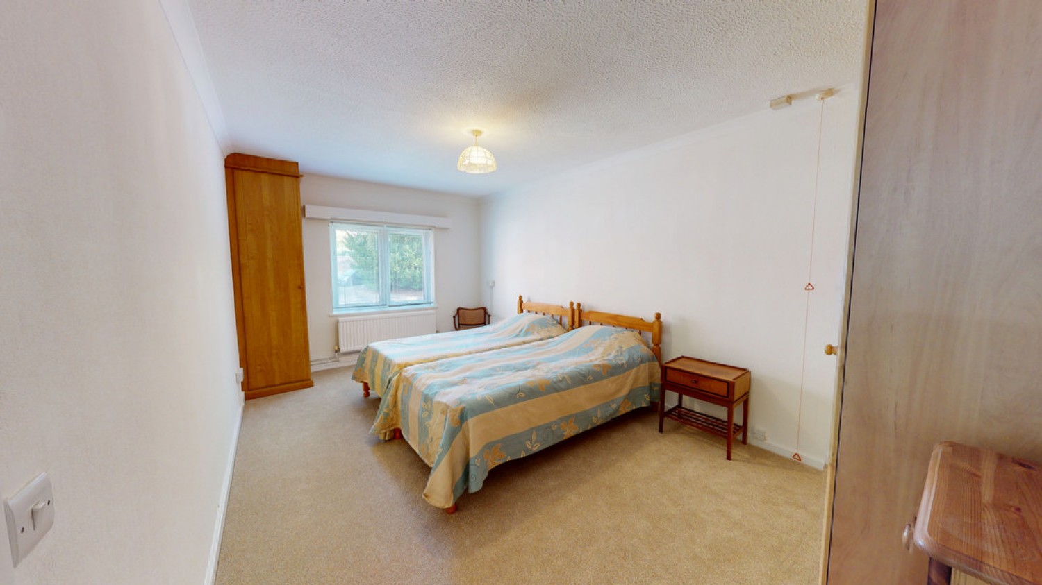 2 bedroom Flat for Sale Moorend Road, Charlton Kings, Cheltenham