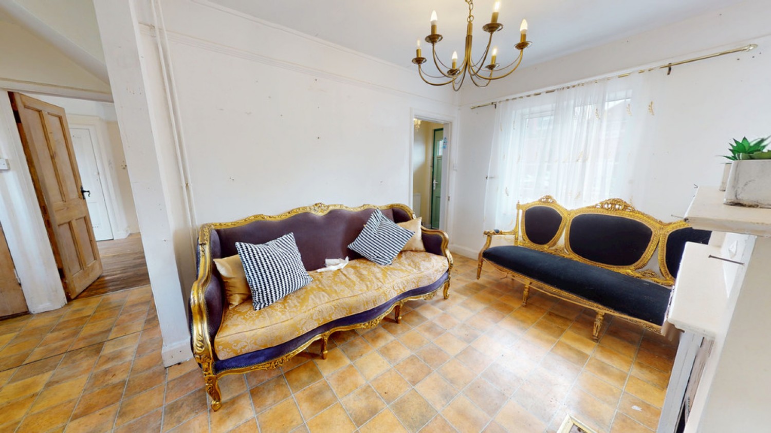 2 bedroom House for Sale St Pauls Street South, Cheltenham, Gloucestershire