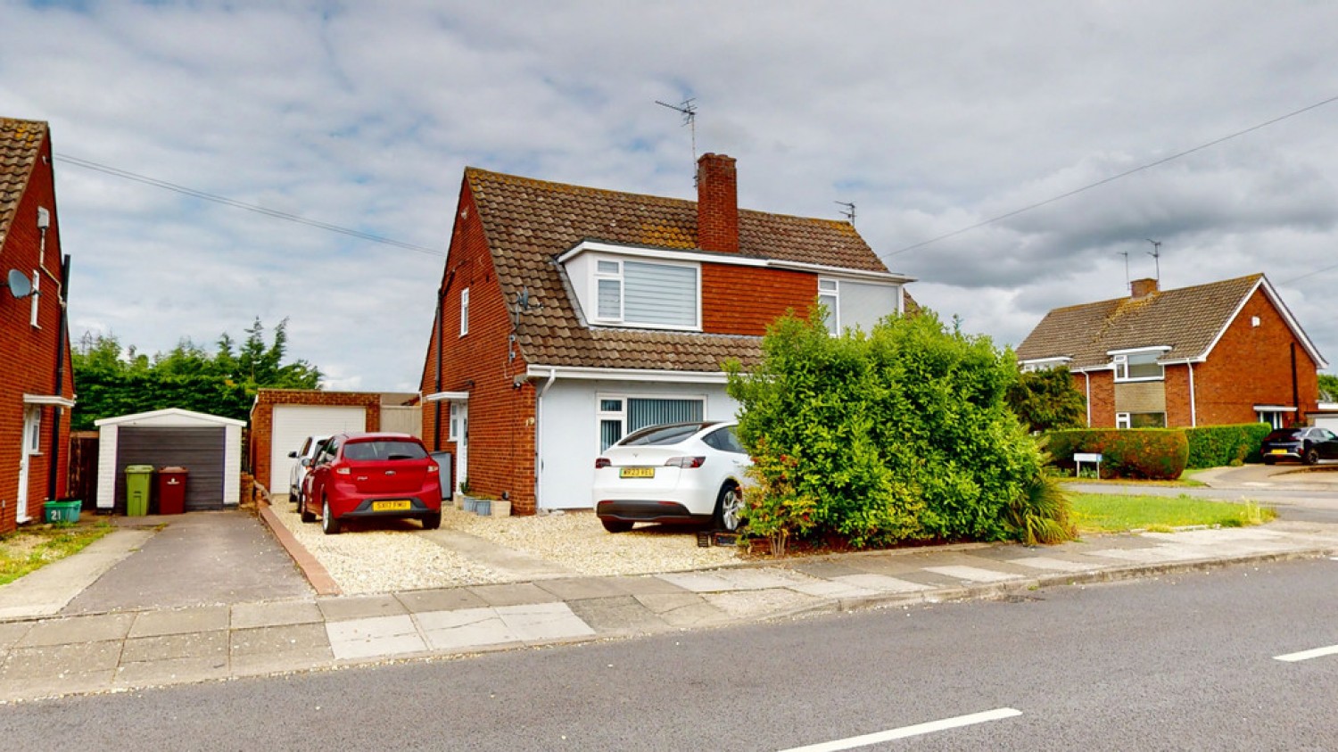 3 bedroom House for Sale Dunster Road, Cheltenham, Gloucestershire