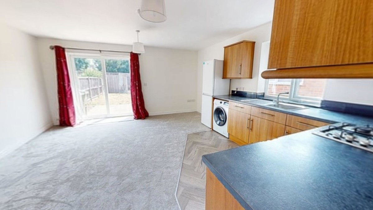 Midwinter Avenue, Cheltenham