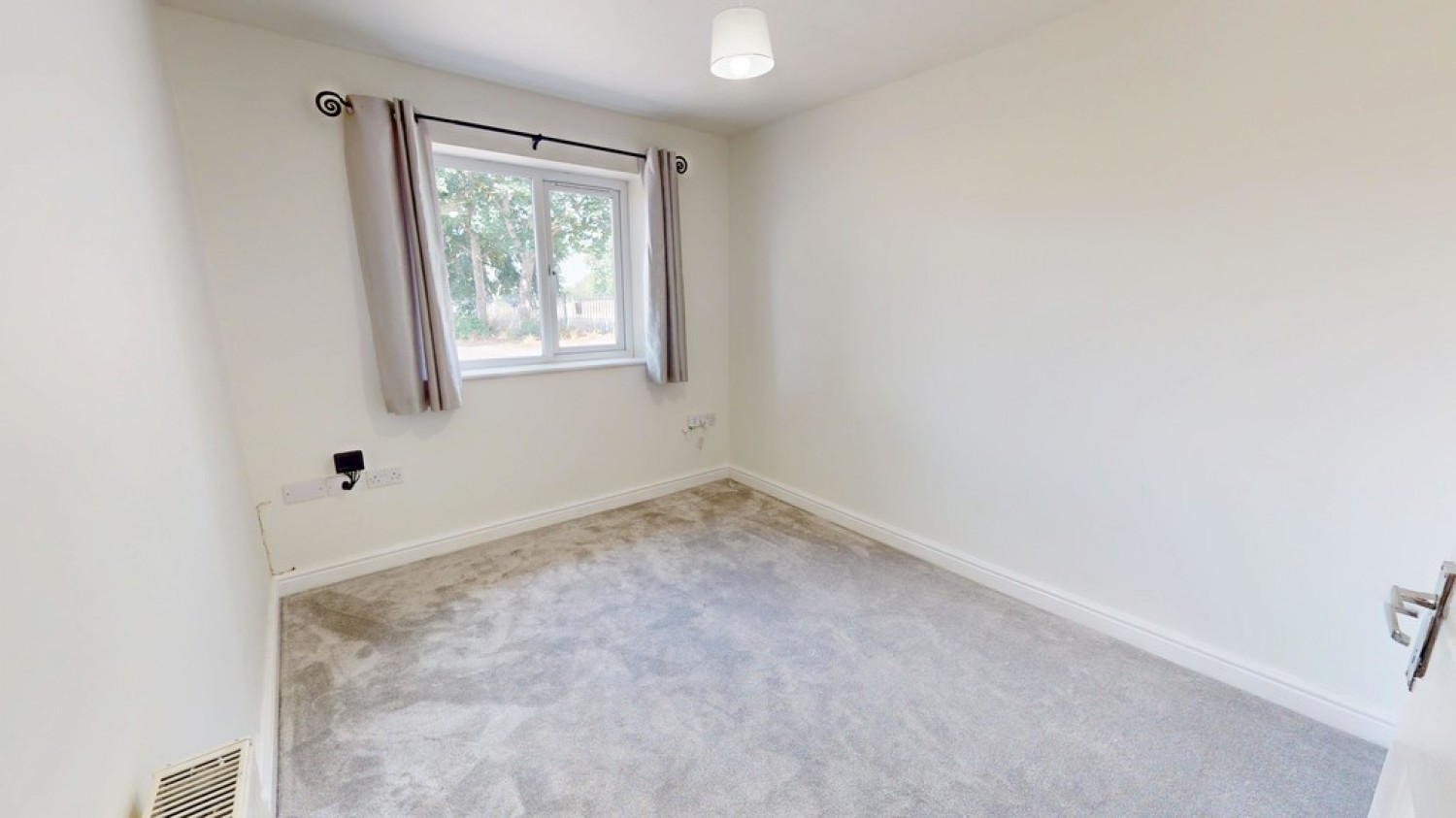3 bedroom House for Letting Midwinter Avenue, Cheltenham