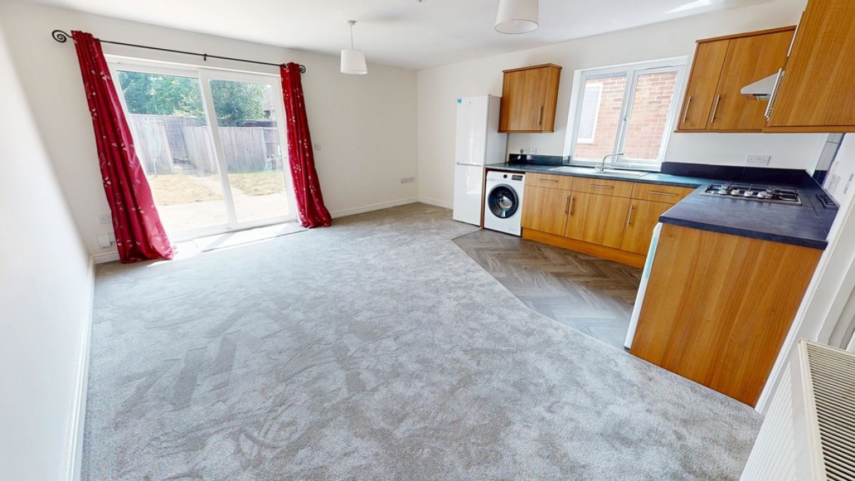 Midwinter Avenue, Cheltenham