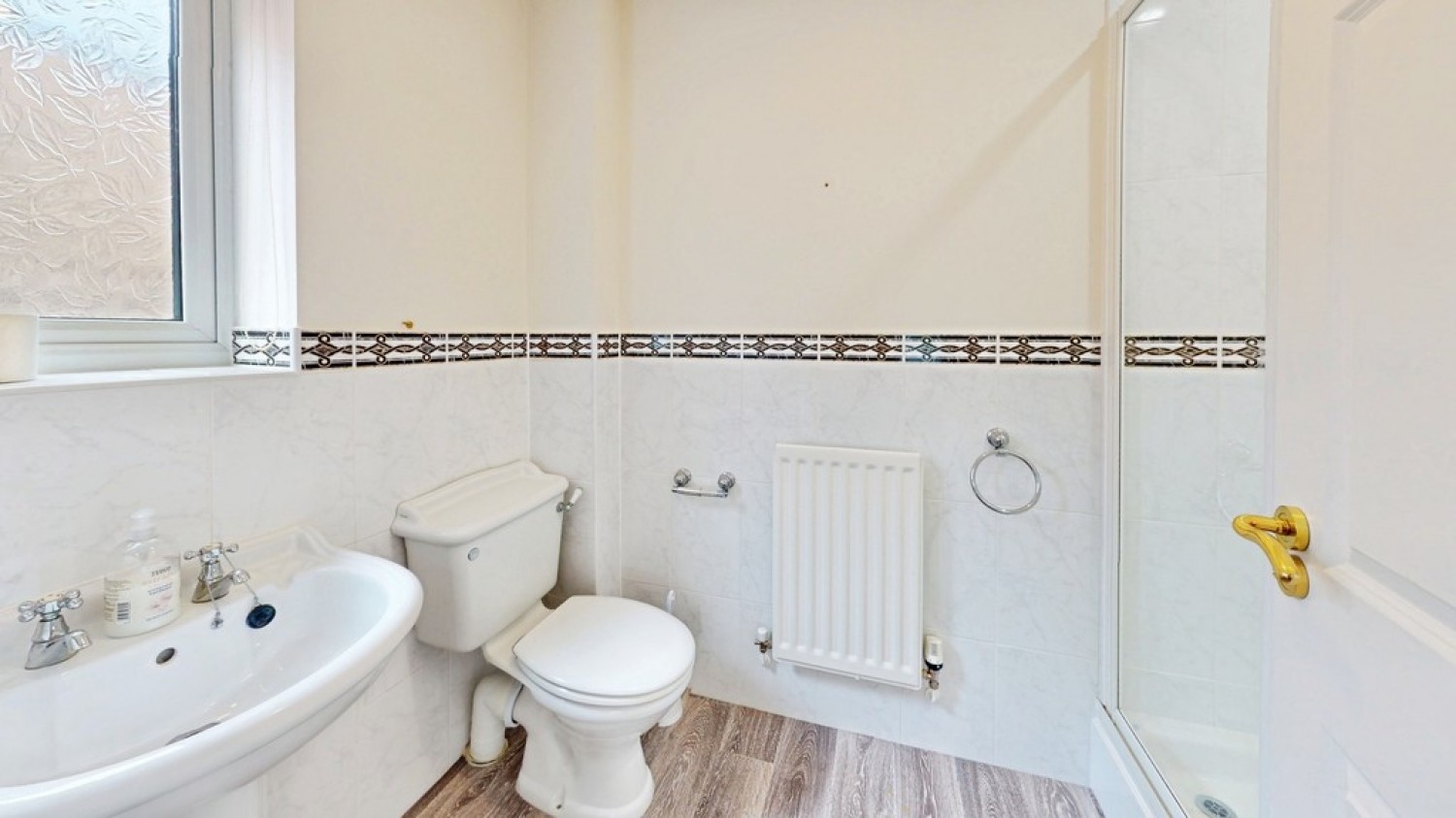 5 bedroom House for Sale Caine Square, Cheltenham, Glos
