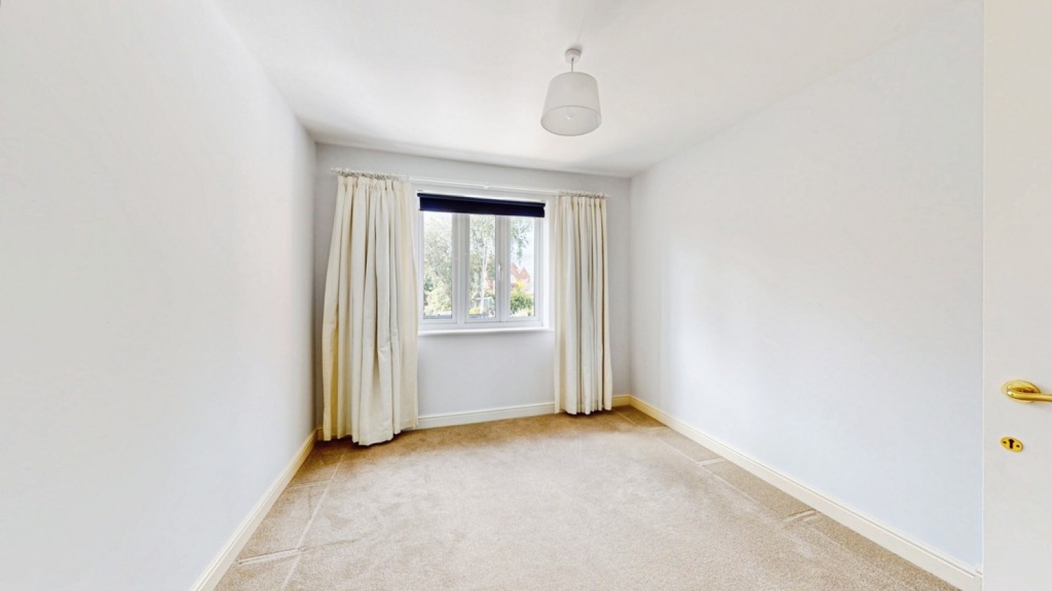 5 bedroom House for Sale Caine Square, Cheltenham, Glos