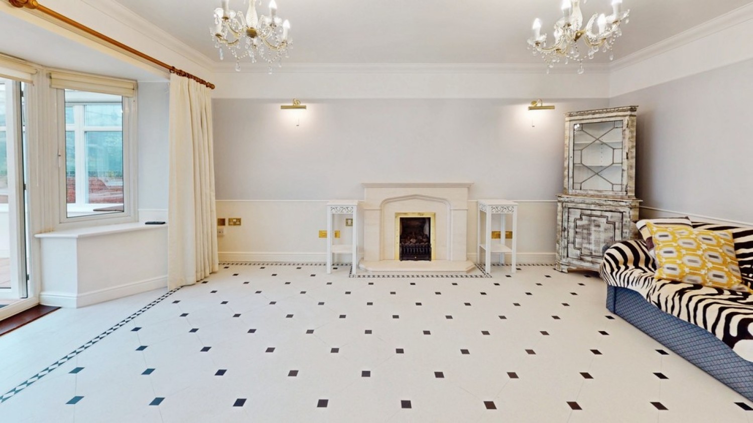 5 bedroom House for Sale Caine Square, Cheltenham, Glos