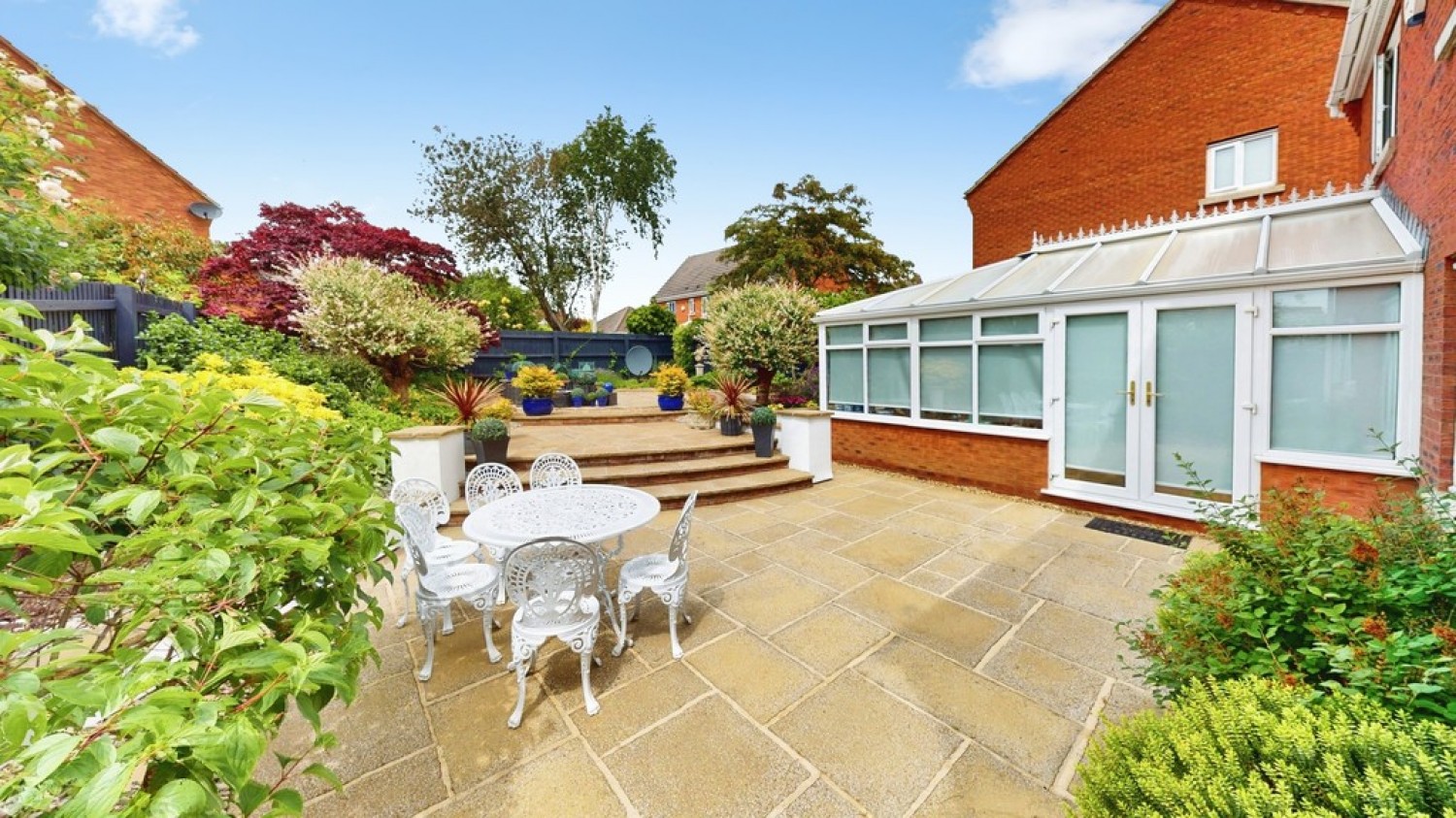 5 bedroom House for Sale Caine Square, Cheltenham, Glos
