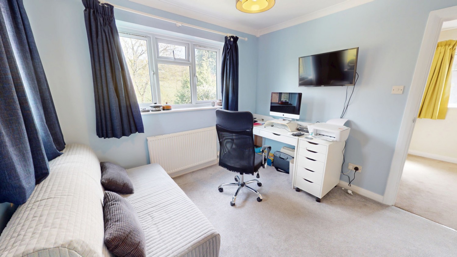 4 bedroom House for Sale Charlton Kings, Cheltenham, Gloucestershire