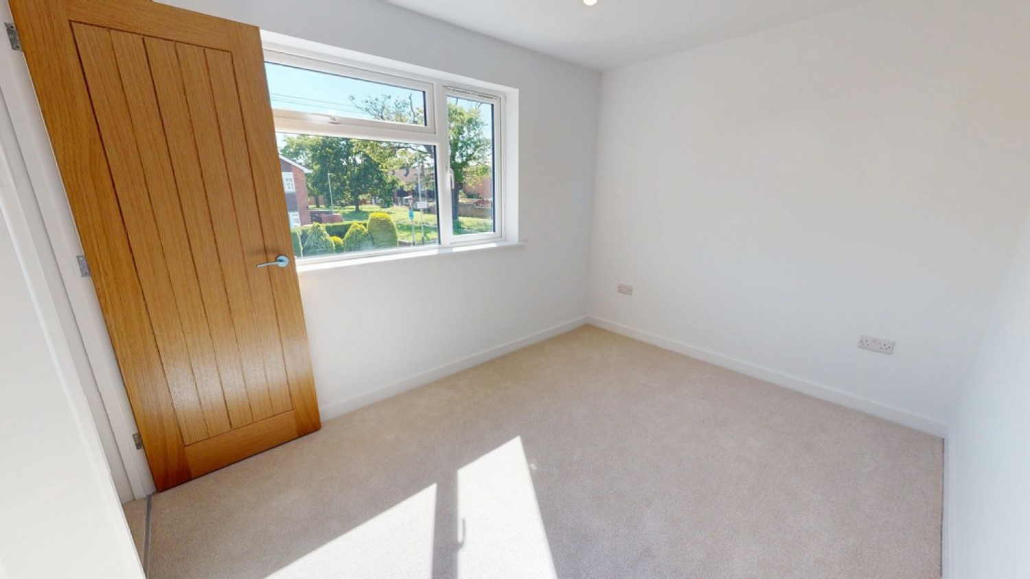 2 bedroom House for Letting Caernarvon Road, Up Hatherley, Cheltenham
