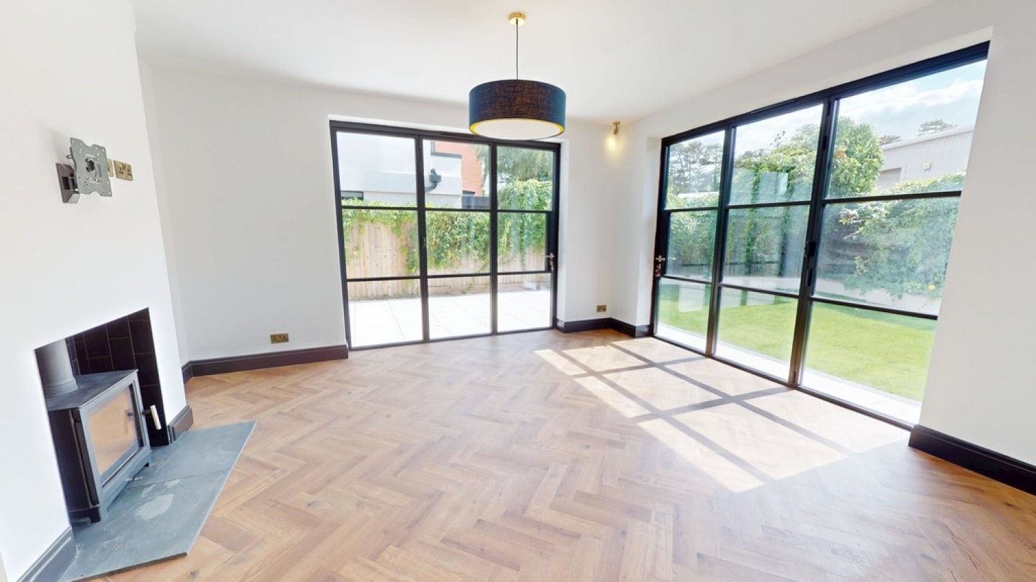 4 bedroom House for Sale Mead Road, Cheltenham