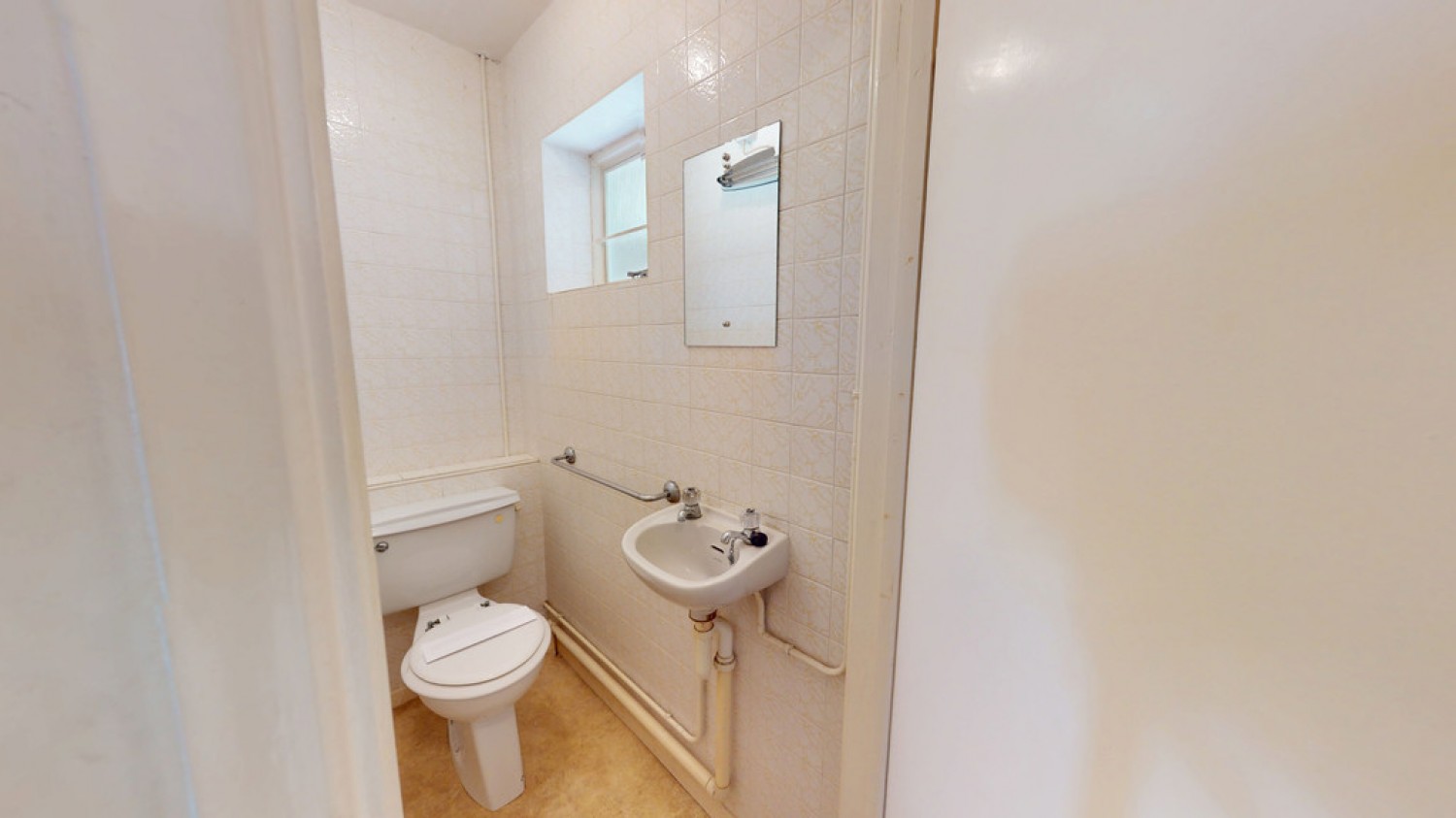 3 bedroom House for Sale Evesham Road, Cheltenham, Gloucestershire