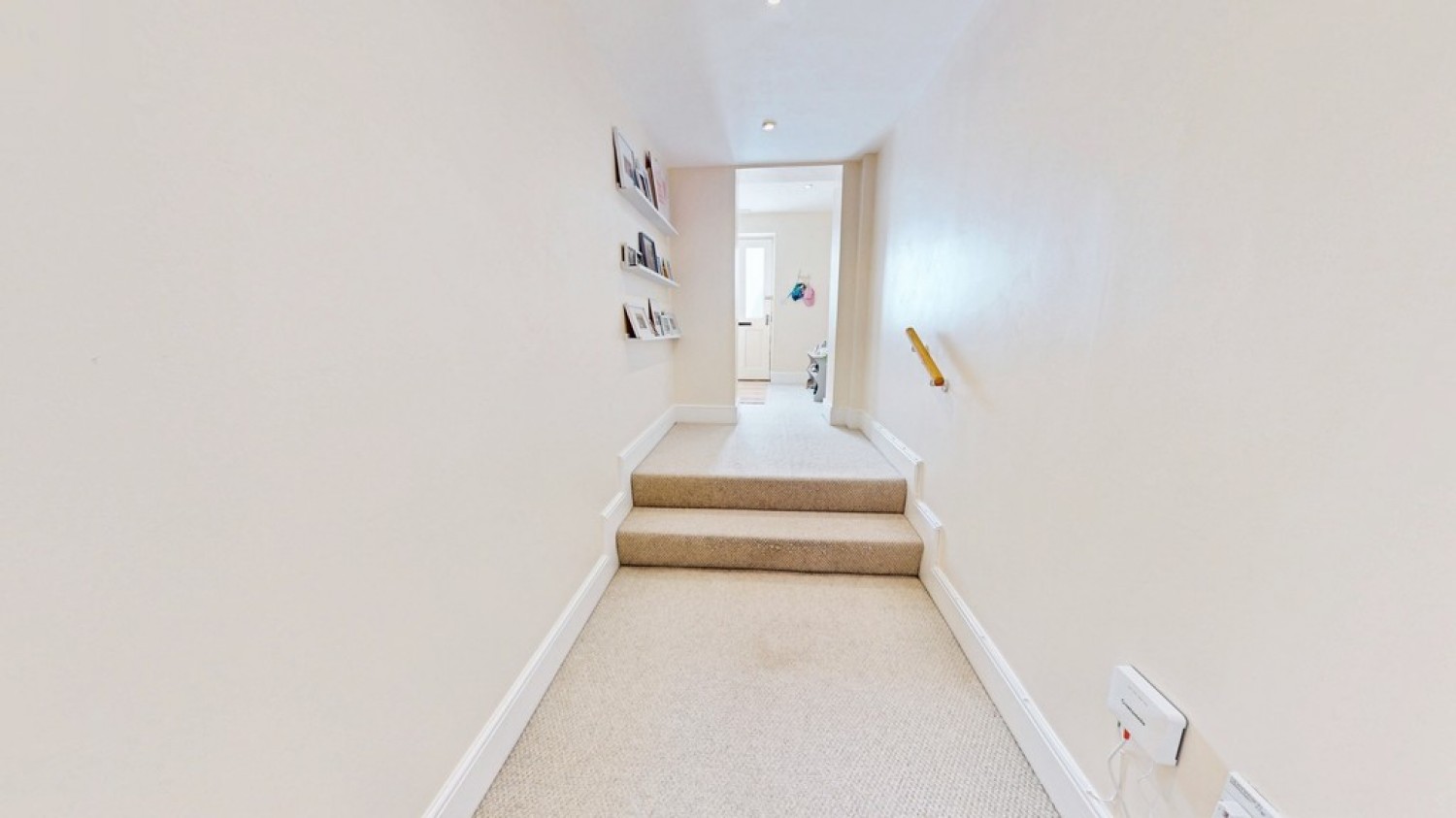 2 bedroom Flat for Sale High Street, Prestbury, Cheltenham