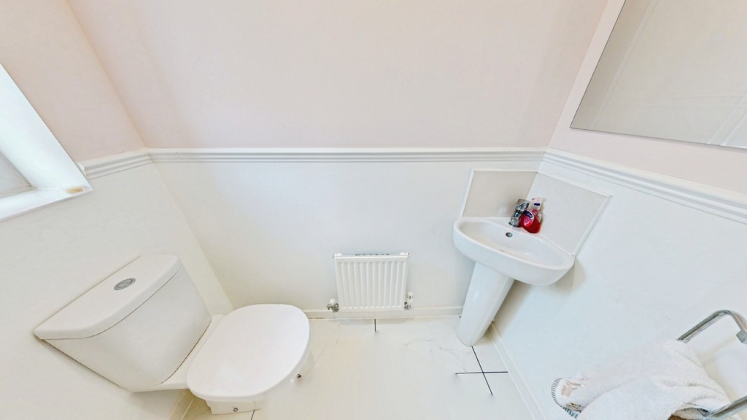3 bedroom House for Sale Newent Road, Cheltenham, Gloucestershire