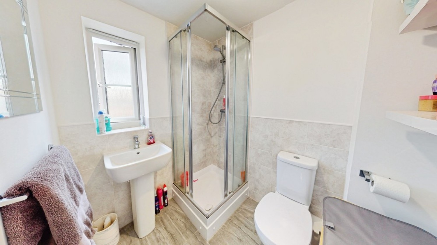 3 bedroom House for Sale Newent Road, Cheltenham, Gloucestershire