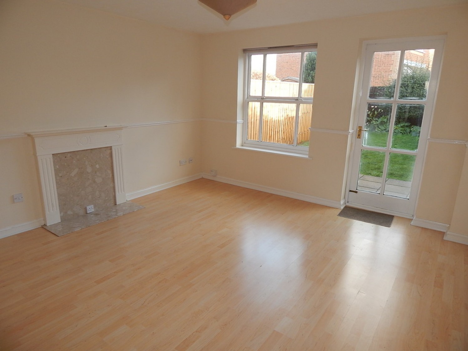 2 bedroom House for Letting Ladygrove