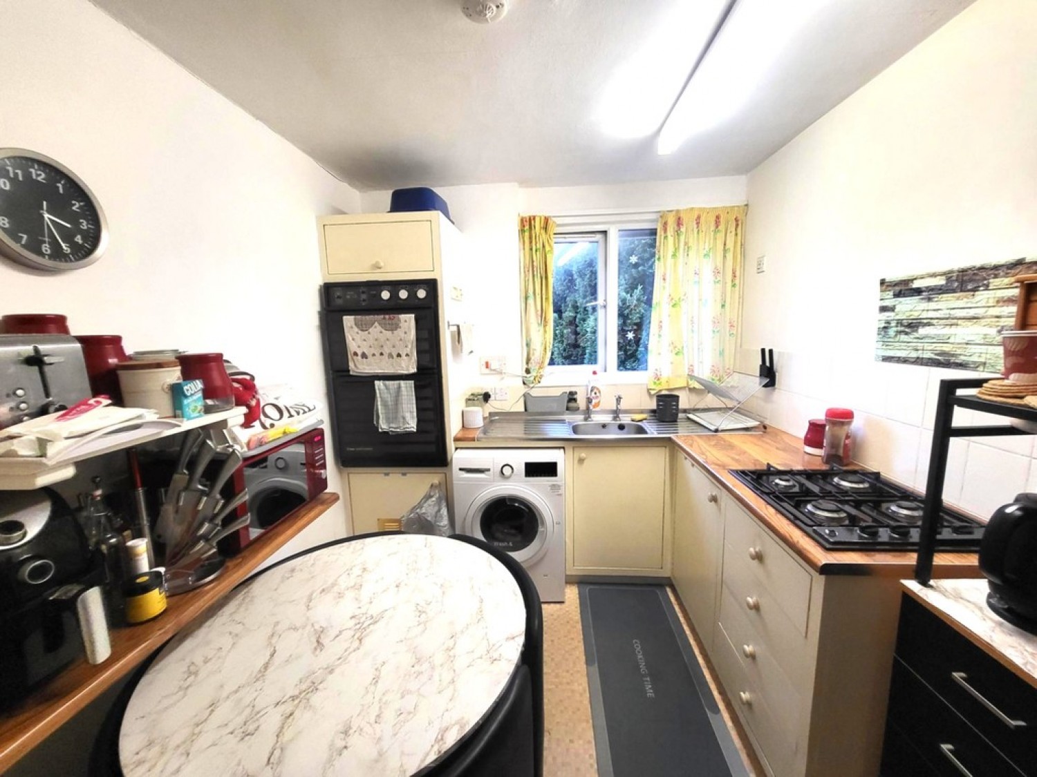 2 bedroom Flat in Shelley Close, Abingdon, Oxon