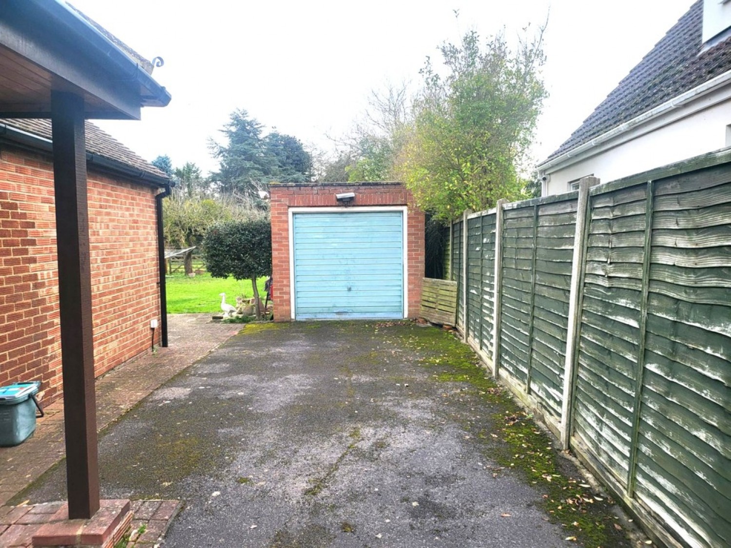 4 bedroom Bungalow for Sale Sutton Courtenay, Abingdon, Oxon