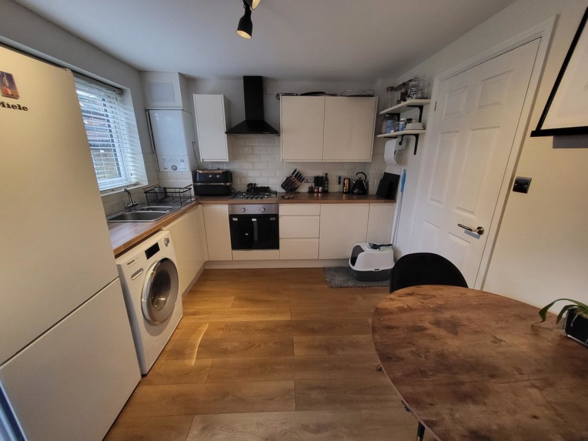 Longford Way, Didcot, Oxon