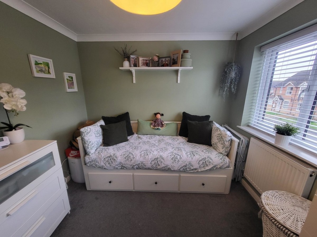 Longford Way, Didcot, Oxon