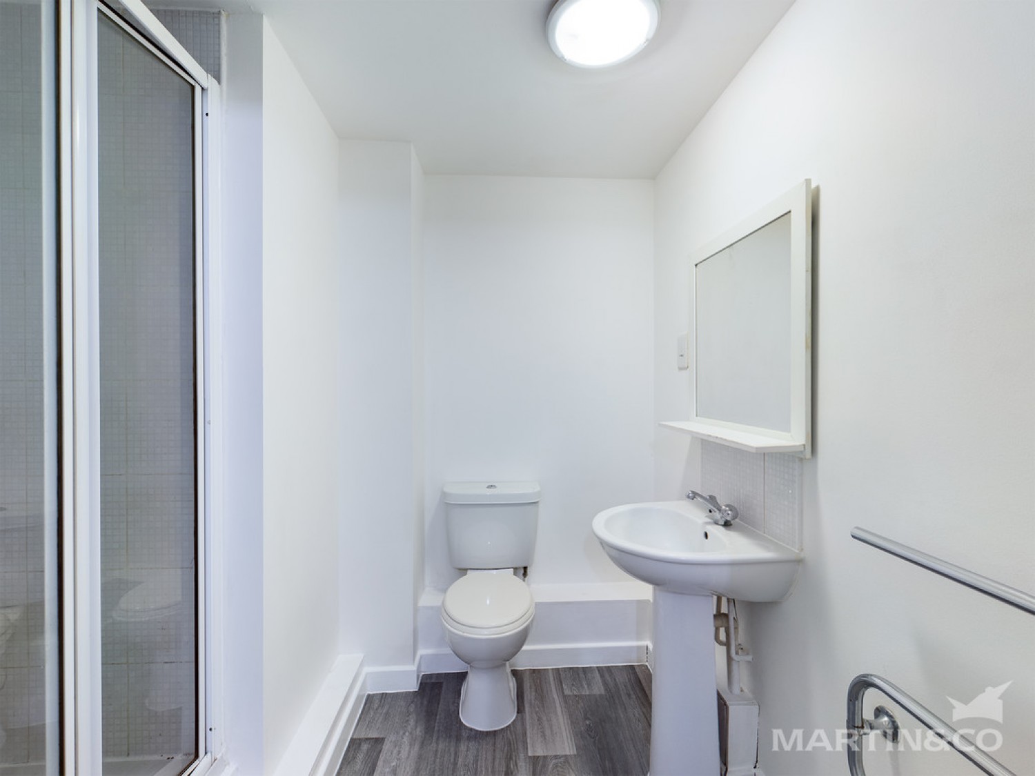 1 bedroom Flat for Letting Regis Gate, 12 - 28 Longford Road