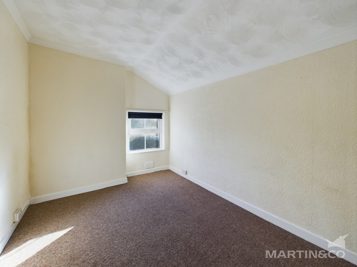 Flat 4, 6 Crescent Road