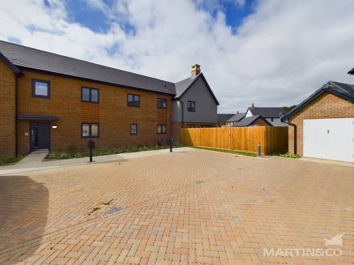 Egret Court End, Chichester