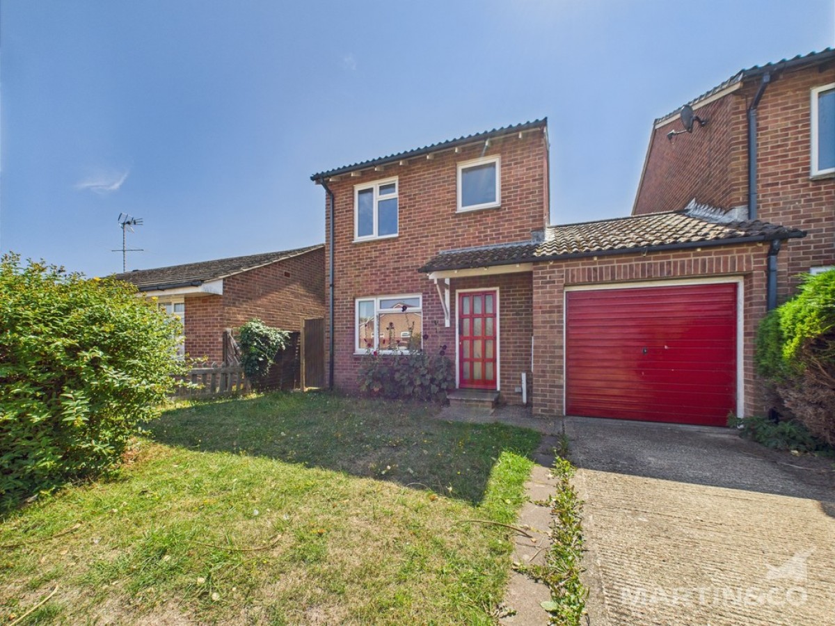 Admirals Walk, Littlehampton