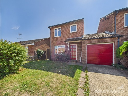 Admirals Walk, Littlehampton