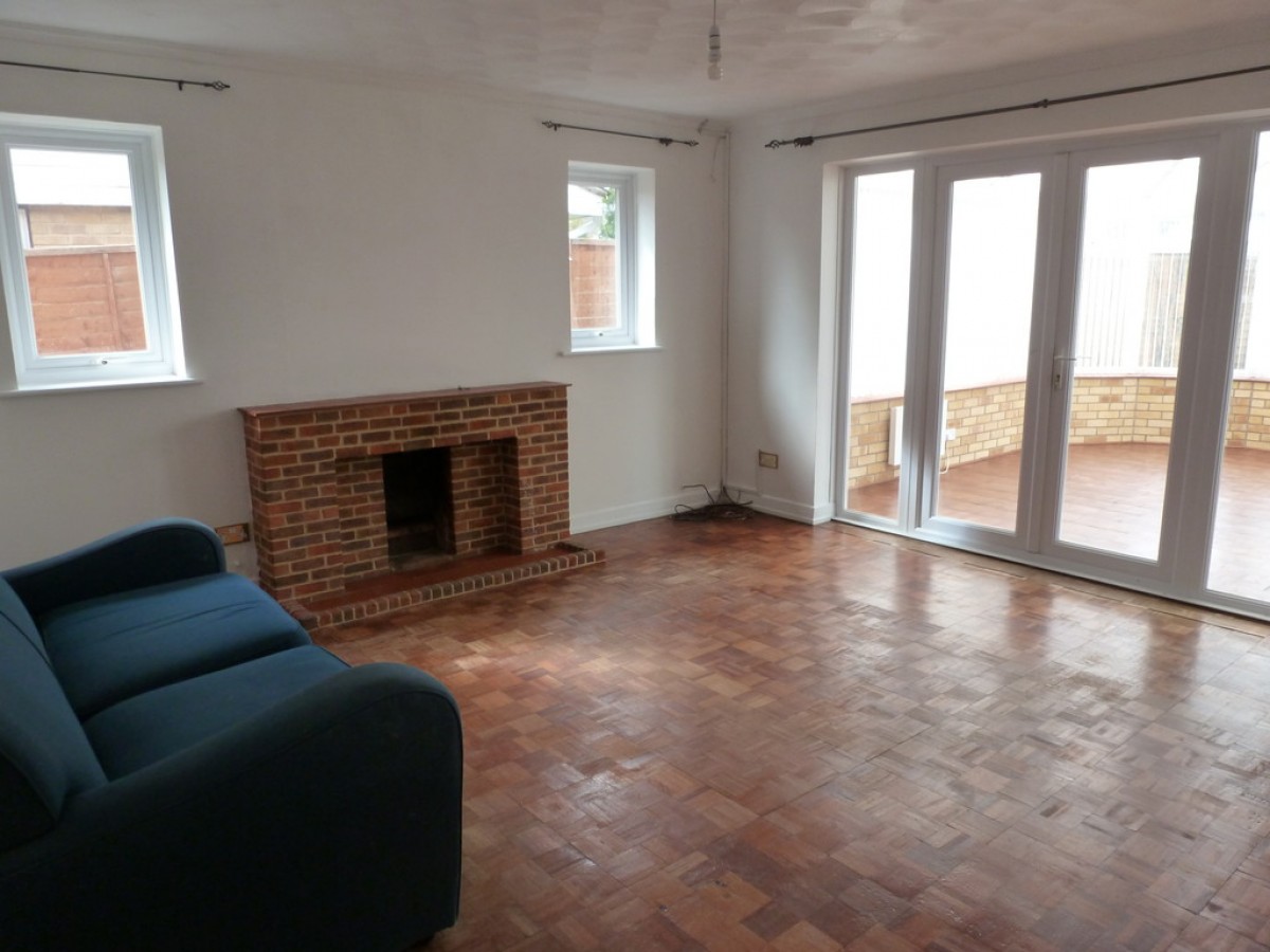 Greenlea Avenue, Nyetimber