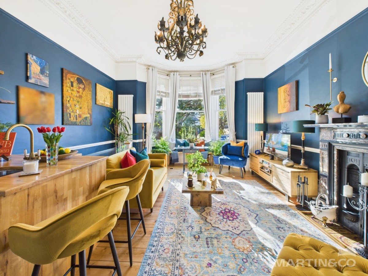 Eatonhurst, Norfolk Square