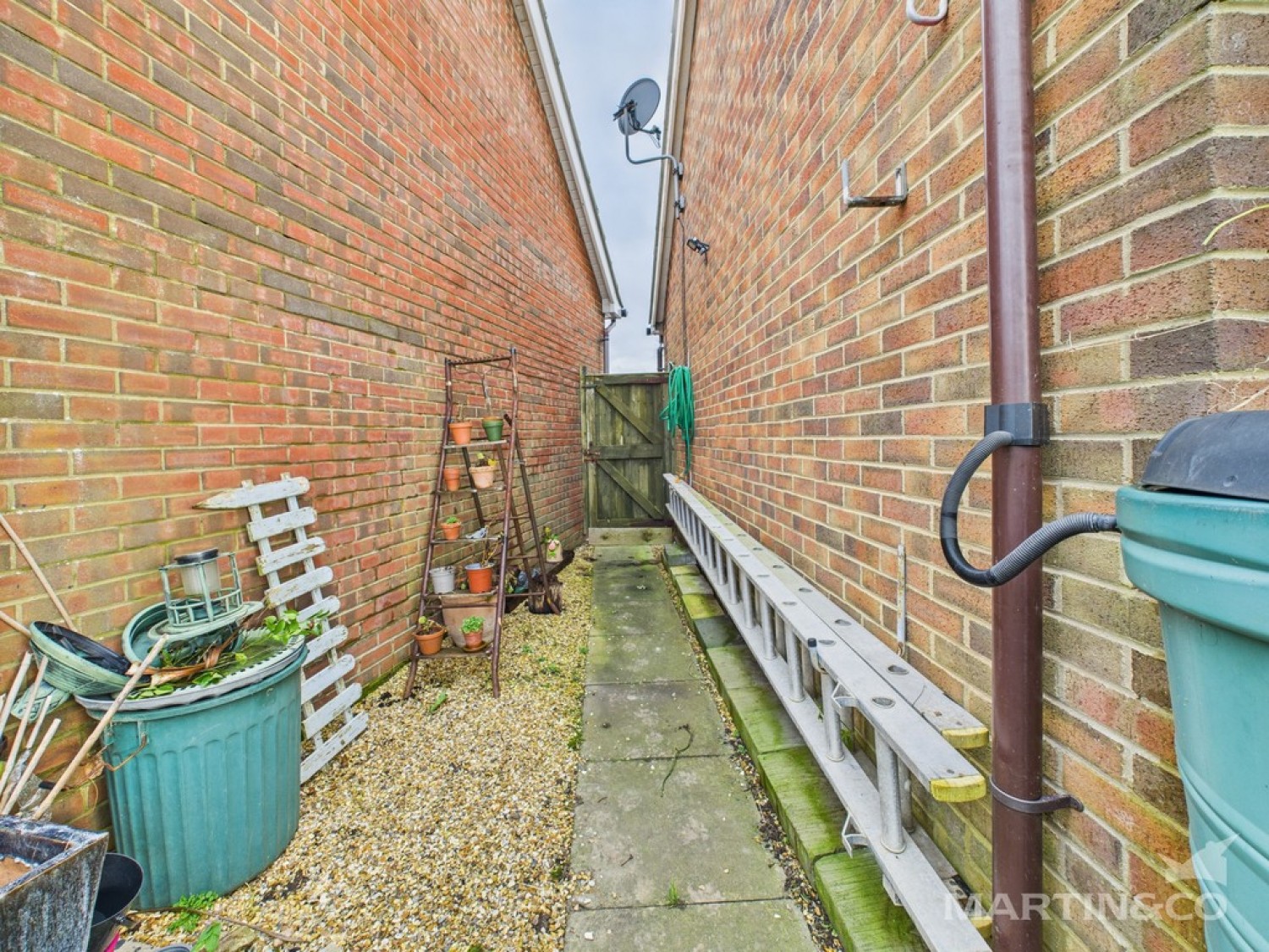 3 bedroom House in Roman Fields, Bognor Regis, West Sussex