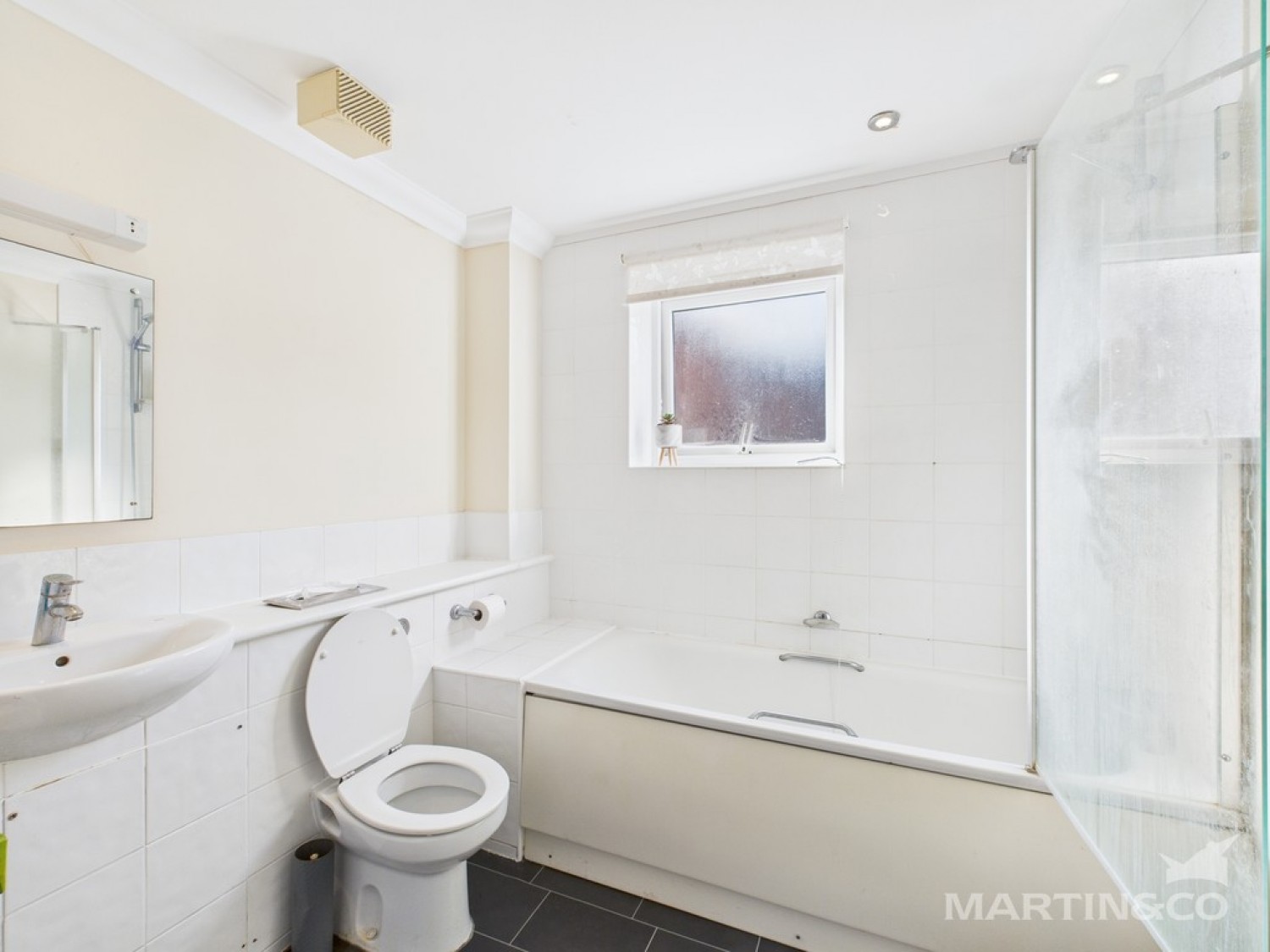 2 bedroom Flat for Letting Victoria Place, Victoria Drive, Bognor Regis