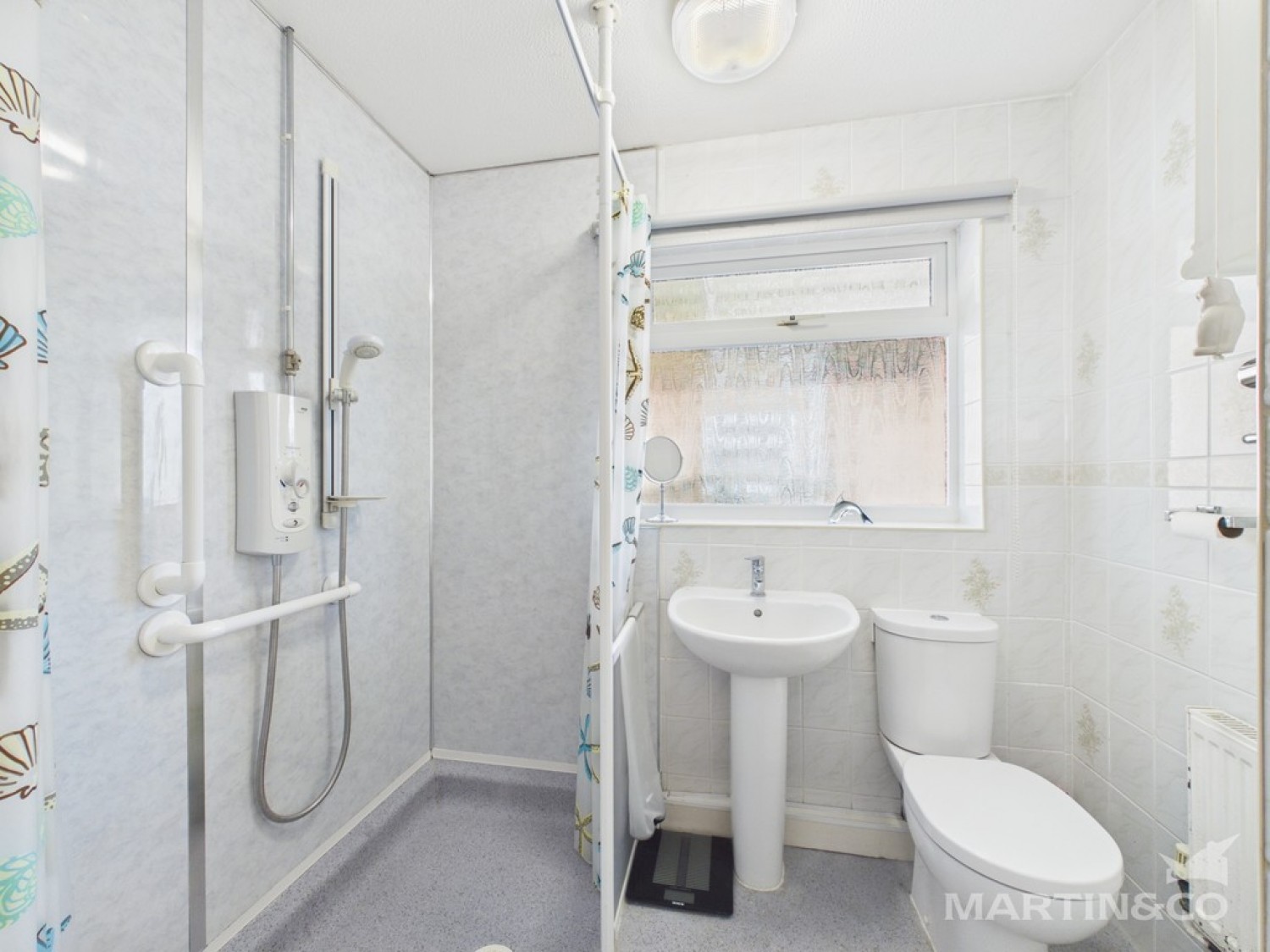 2 bedroom Bungalow for Sale Boxgrove Gardens, Rose Green, West Sussex