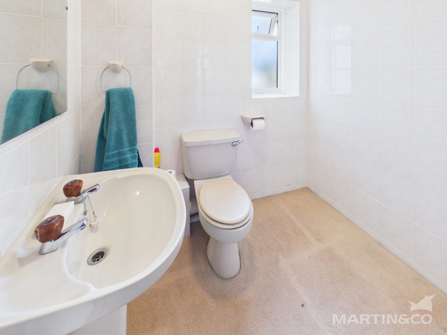 2 bedroom Flat for Letting Rock Gardens