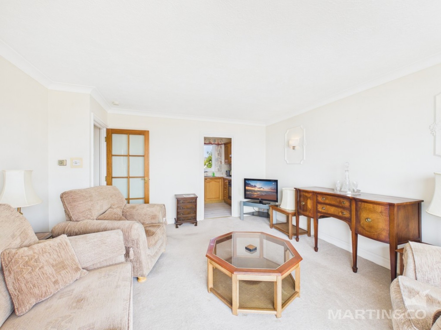 2 bedroom Flat for Letting Rock Gardens