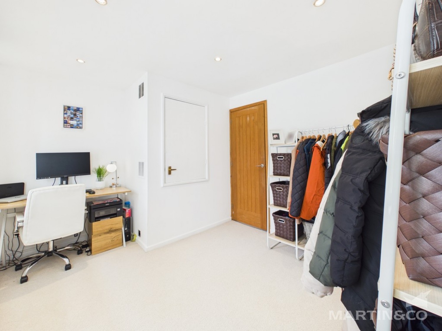 2 bedroom House for Sale Barnham, Bognor Regis, West Sussex