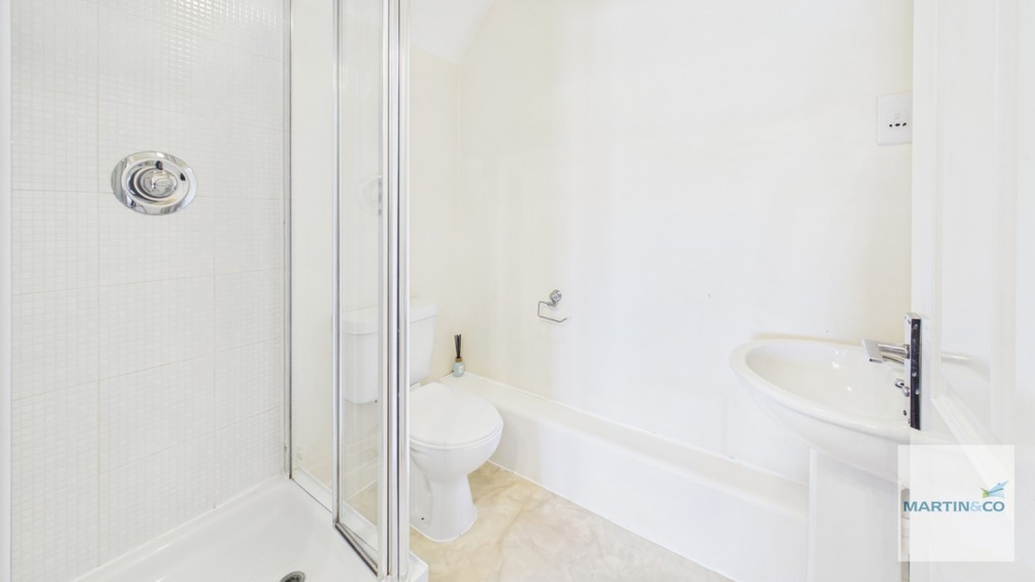 2 bedroom Flat for Letting Marina View, Fazeley