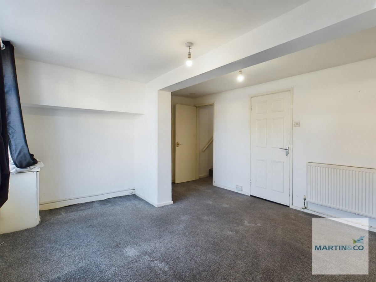 2 bedrooms Property to rent in Coleshill Street, Fazeley Martin & Co