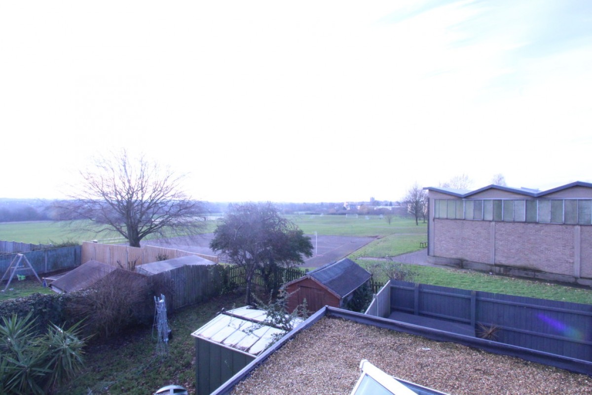 Adonis Close, Perrycrofts