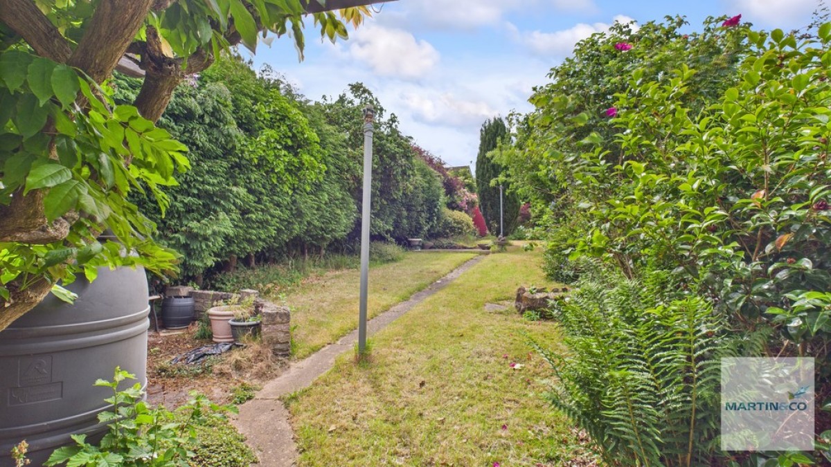 Tamworth Road, Amington, Tamworth