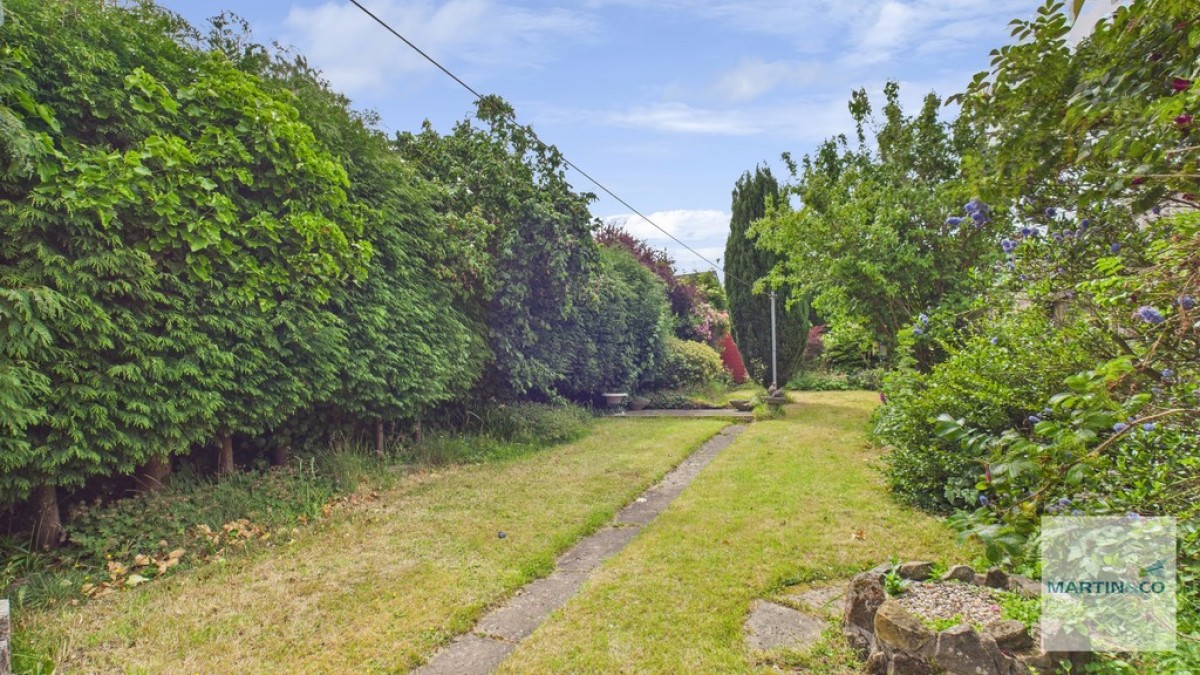 Tamworth Road, Amington, Tamworth