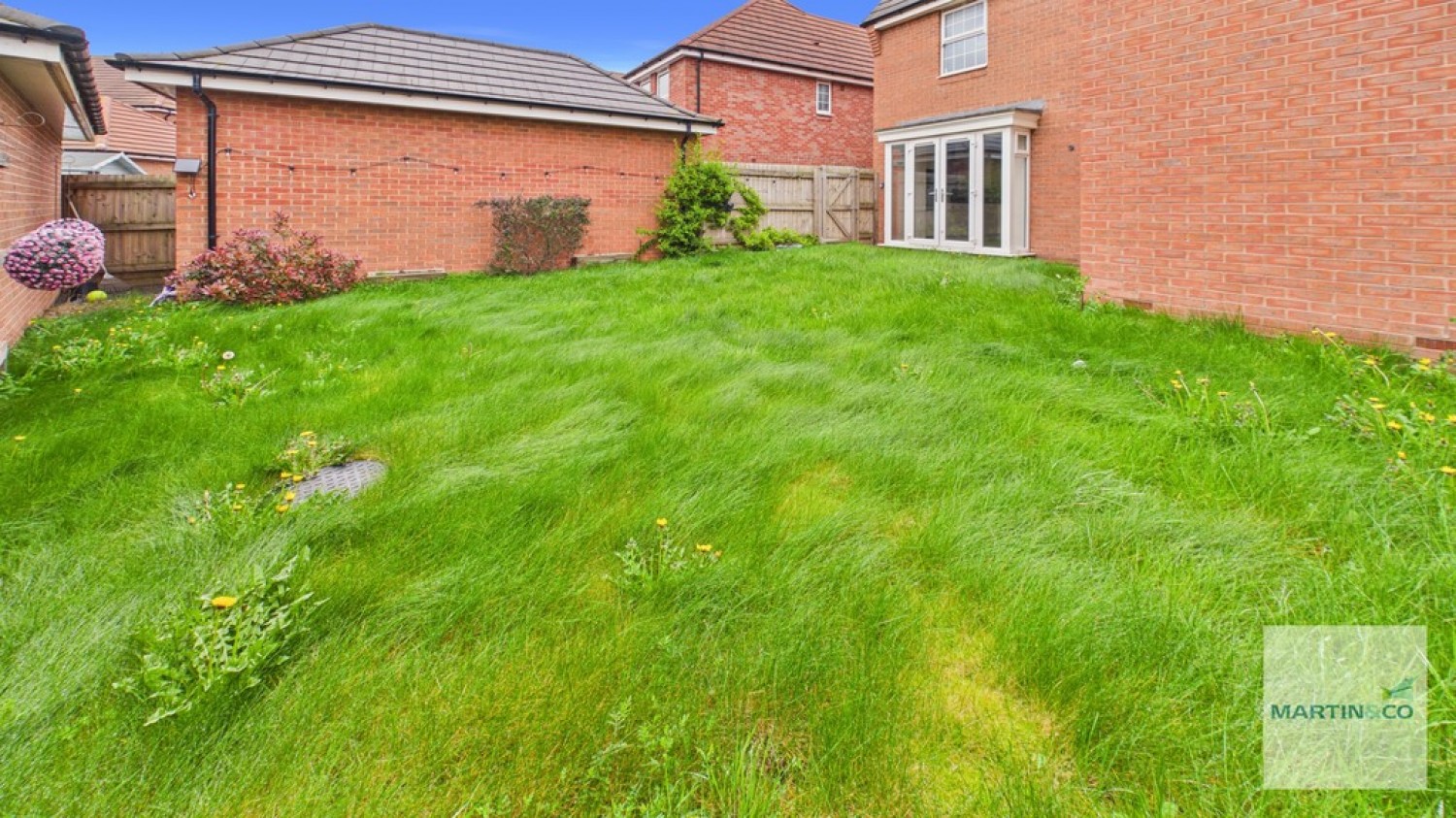 4 bedroom House for Sale Chawton Way, Dunstall Park, Tamworth