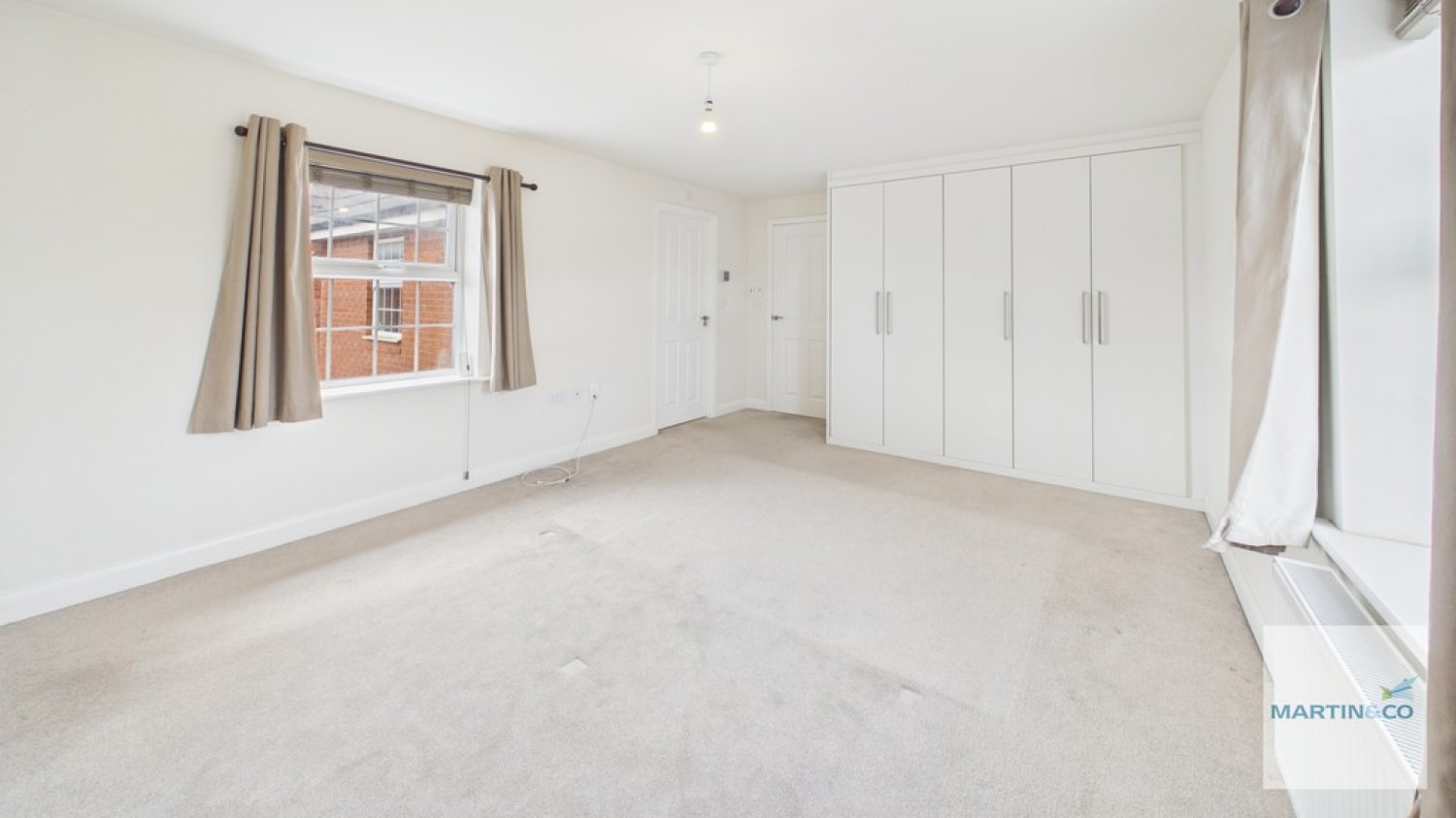 4 bedroom House for Sale Chawton Way, Dunstall Park, Tamworth