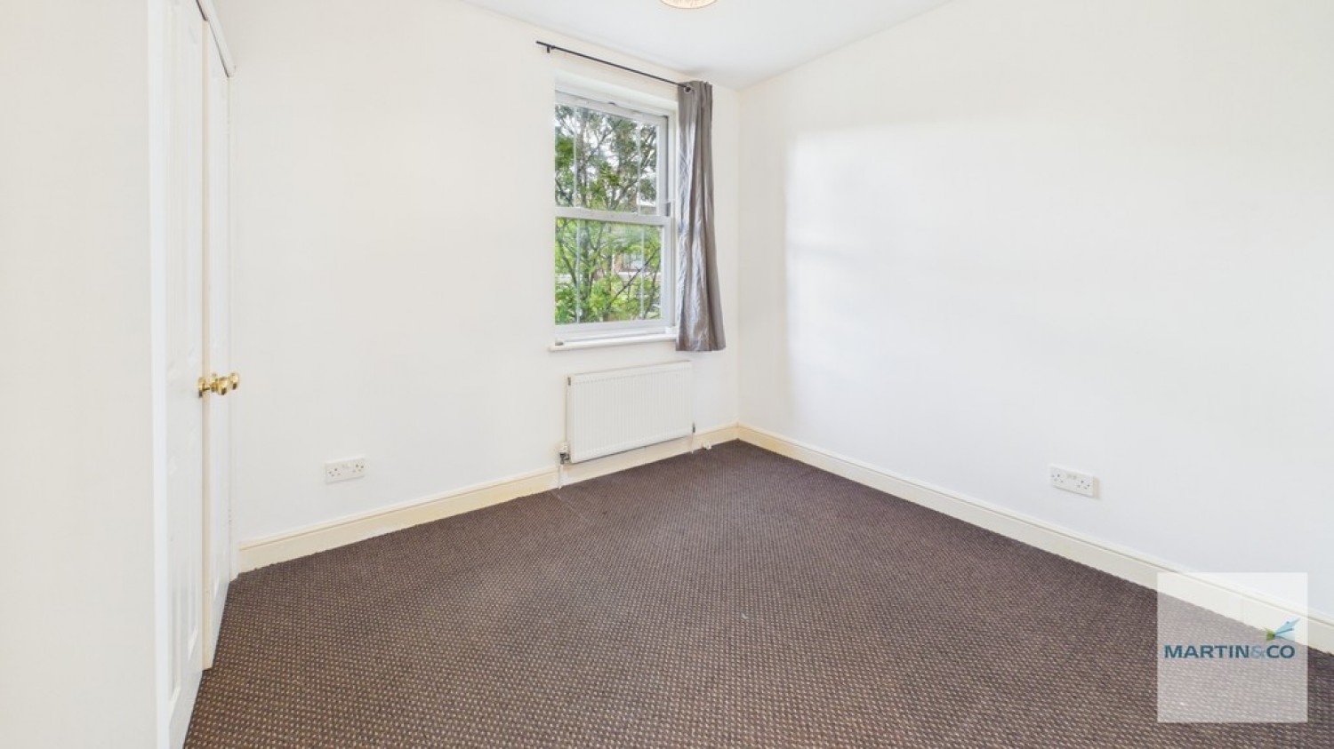2 bedroom House for Sale New Street, Two Gates