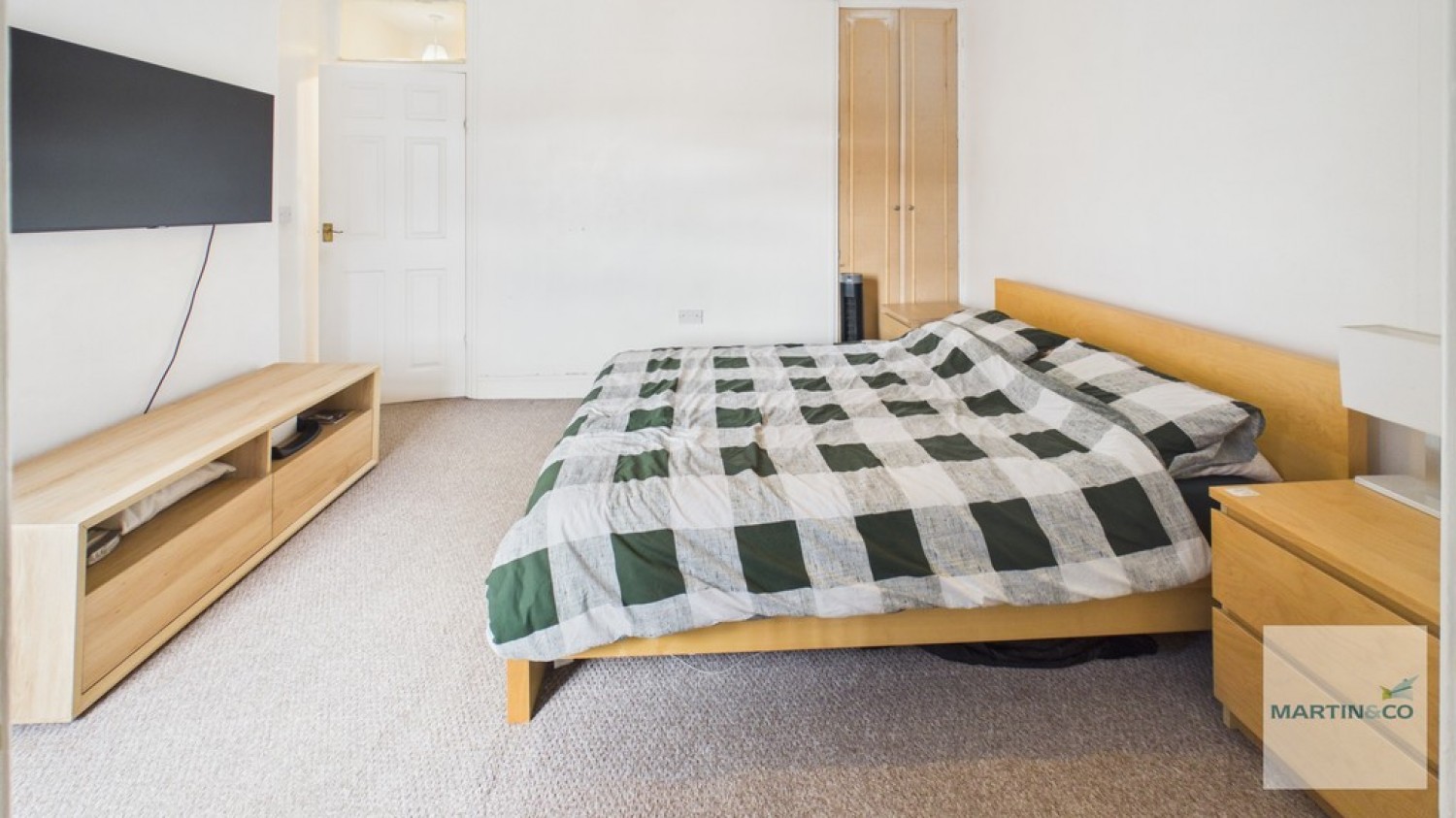 3 bedroom House for Sale Two Gates, Tamworth, Staffs
