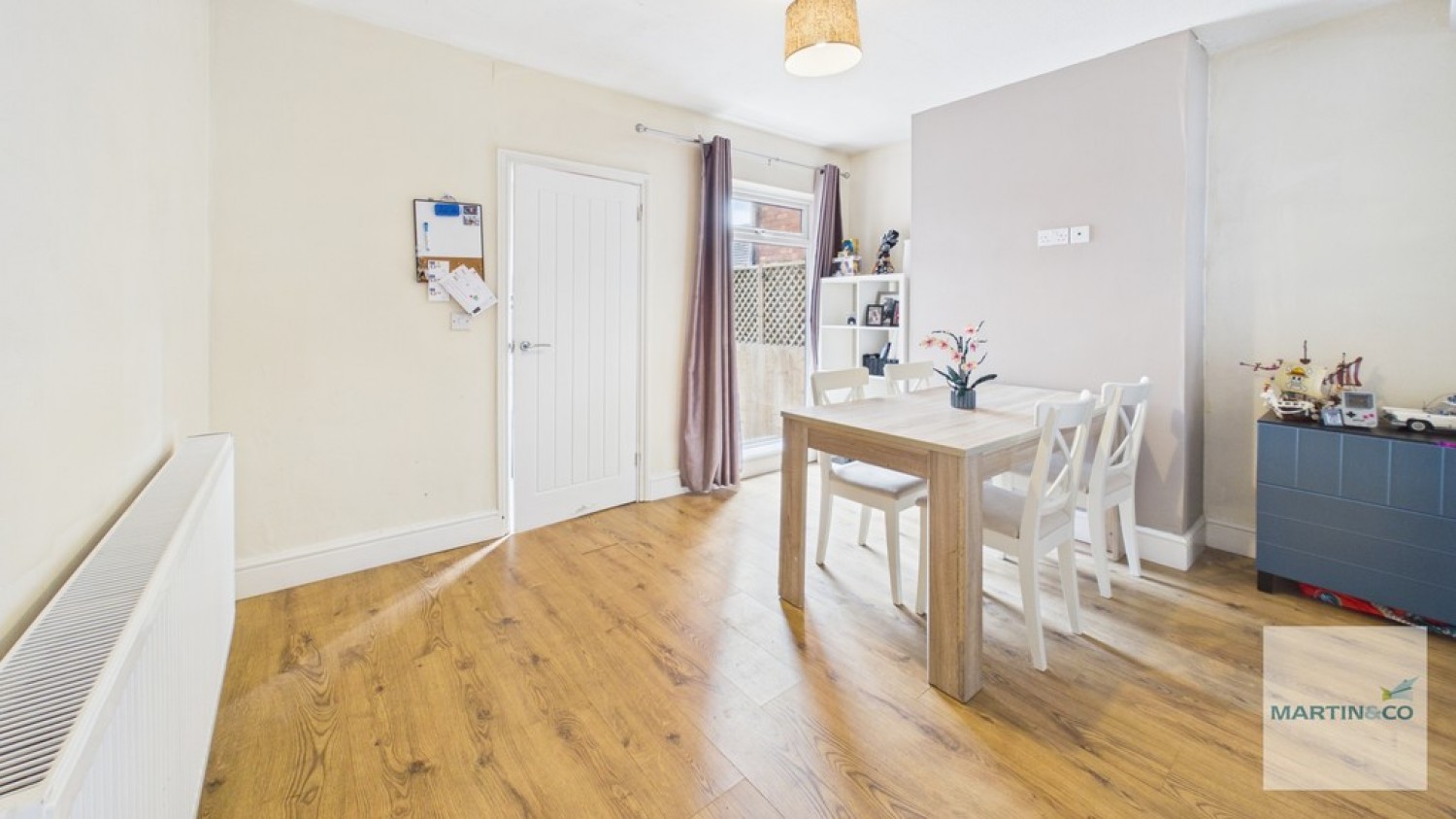 3 bedroom House for Sale Two Gates, Tamworth, Staffs
